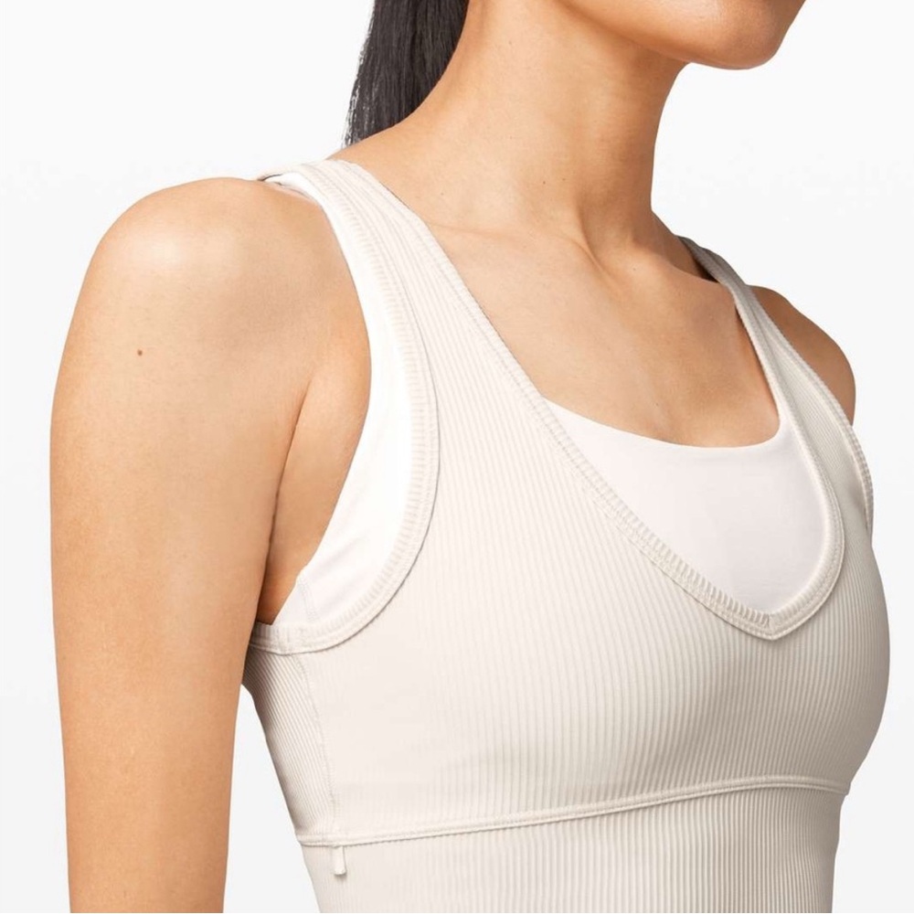 Lululemon Power Pivot